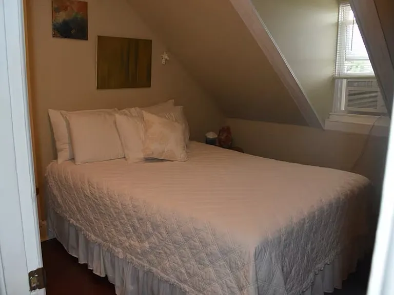 86 Home Ave #3 — Photo 3