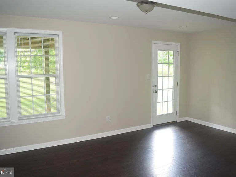 226 Bardel Dr #226 — Photo 5