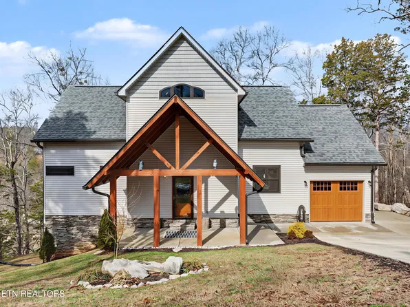 134 Fairway Cir, Townsend, TN 37882