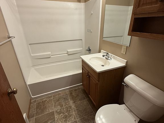 5th image of 316 W 34th St