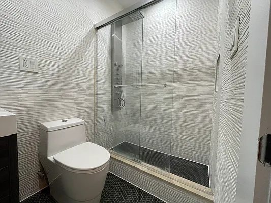 Rented by Evergreen Realty & Investments | media 21