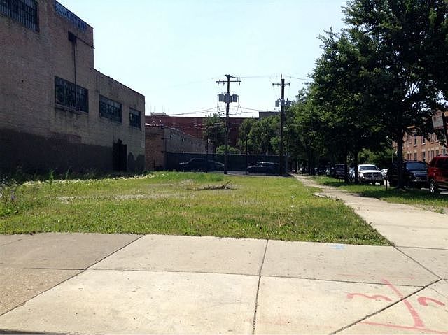 1st image of 2100 S Kedzie Ave