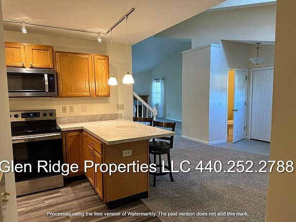 4th image of 32794 Glen Dr