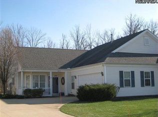 10615 Crossings Dr, Aurora, OH