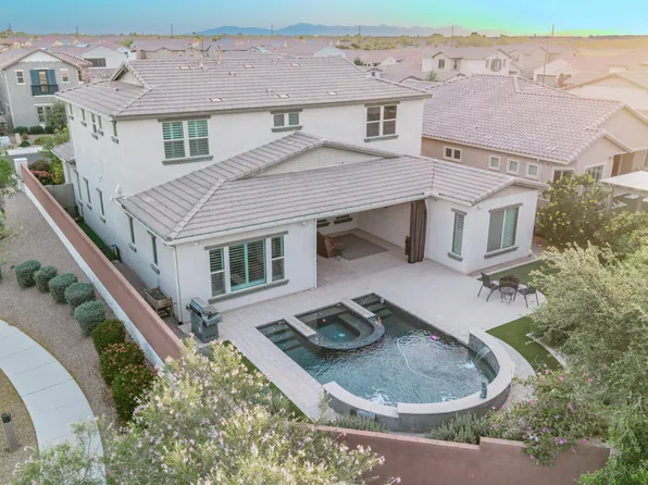 1076 E KENSINGTON Road, Gilbert, AZ 85297