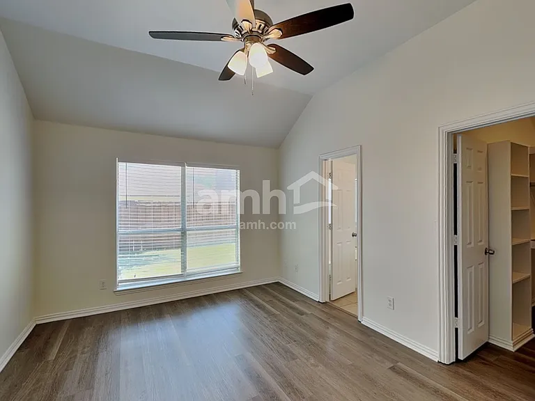 1208 Marchant Pl — Photo 8