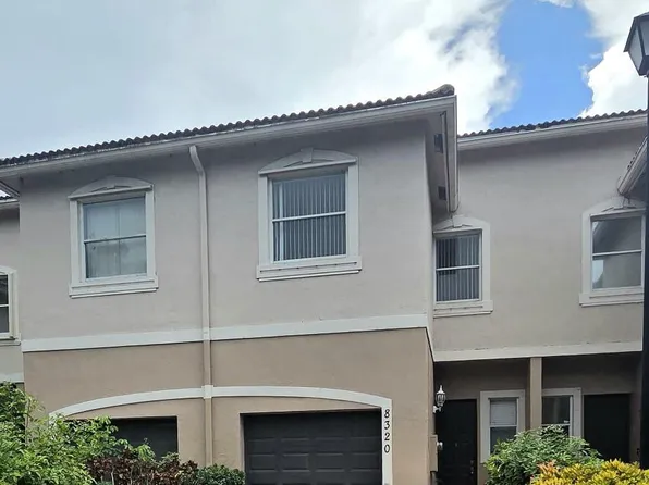 8320 Lagos De Campo Blvd, Fort Lauderdale, FL 33321