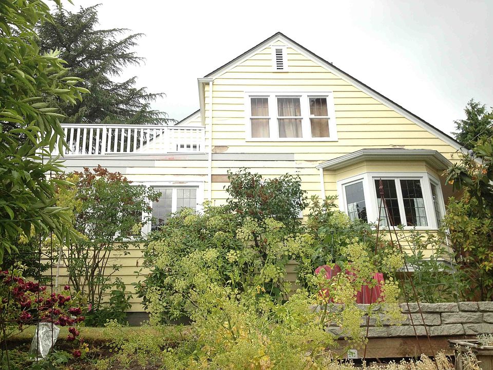 2nd image of 1814 NE 70th St