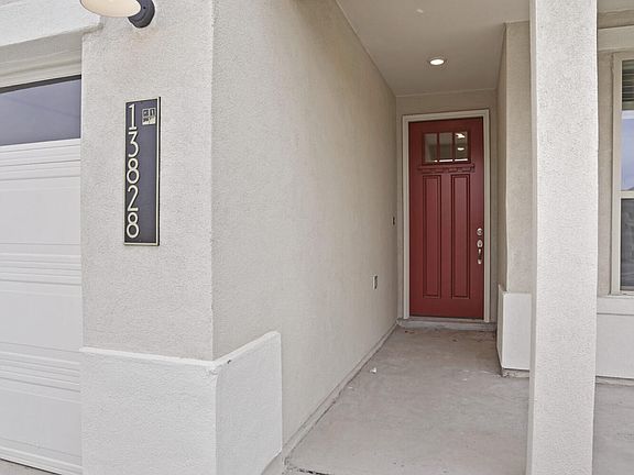 4th image of 13130 Oakhampton Ave