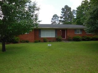 301 Pinehurst Dr, Dublin, GA 31021