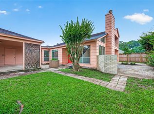 12510 Sungate Ln, Houston, TX 77071