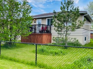 6511 NE Bowwood Dr NW, Calgary, AB T3B2G7