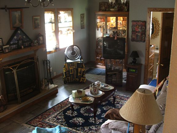 3rd image of 1930 Owen St