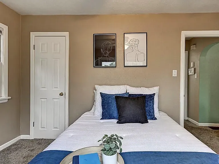 1215 Berkley Ave — Photo 21
