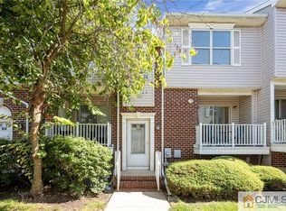 468 Great Beds Ct, Perth Amboy, NJ 08861