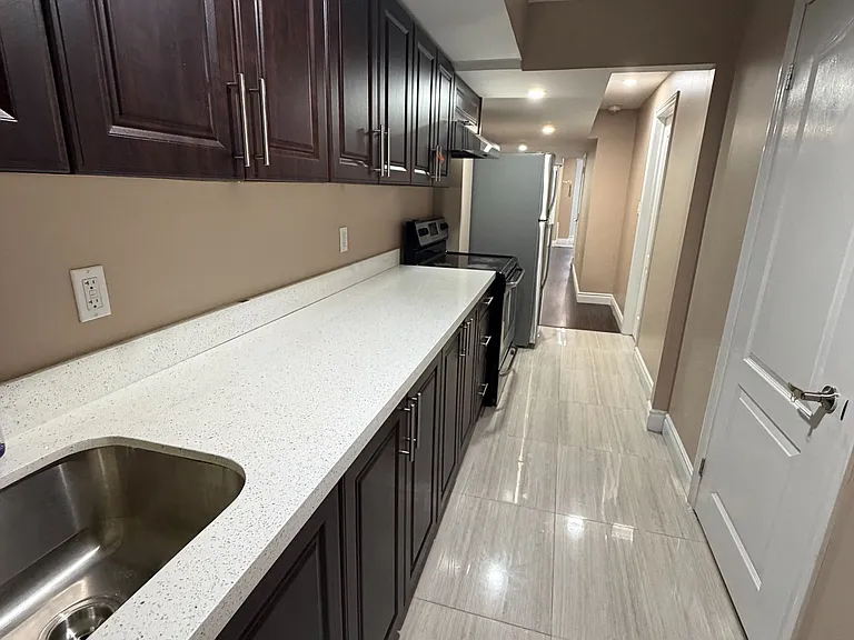 105 Stannardville Dr #BASEMENT — Photo 8