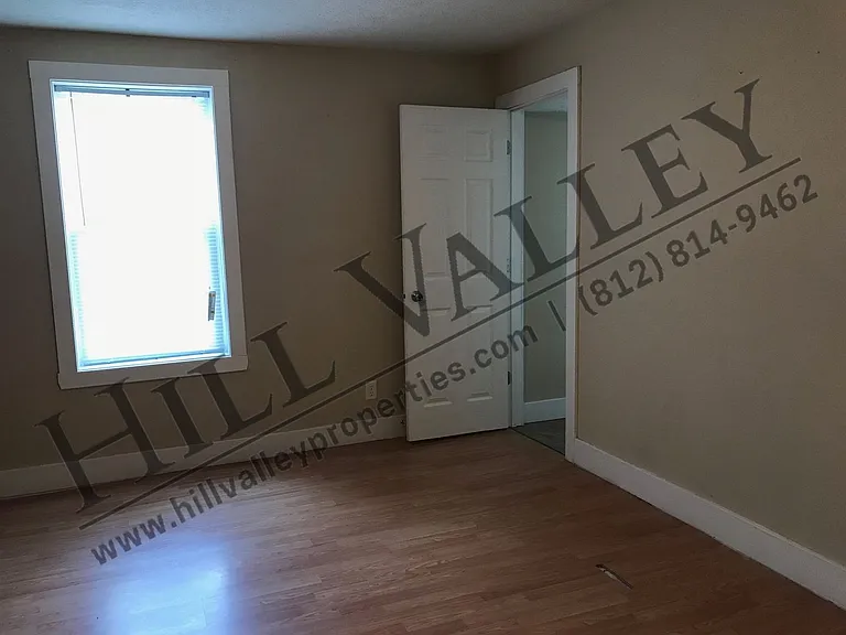 706 S 7th St — Photo 3