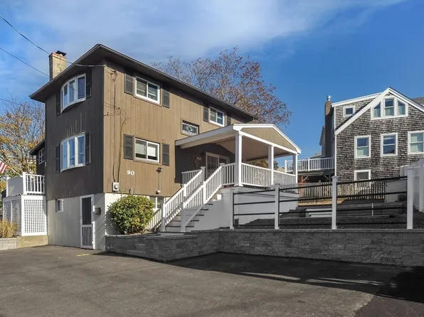 90 Bay St, Hull, MA 02045