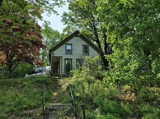 7 River St, Ashburnham, MA 01430