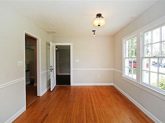4th image of 1128 W Princeton St