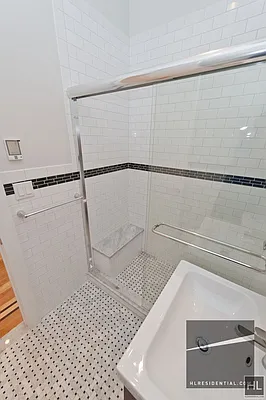 Rented by Highline Residential | media 14