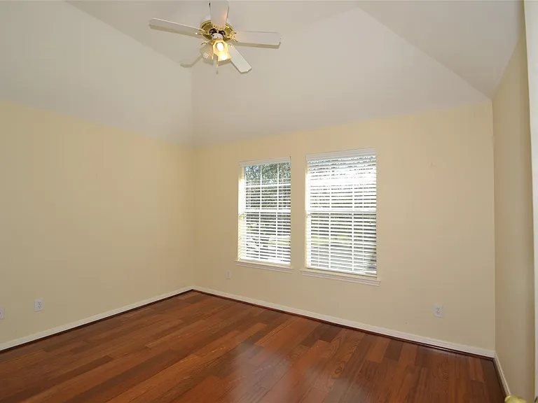 1711 Emma Cove Ct — Photo 24
