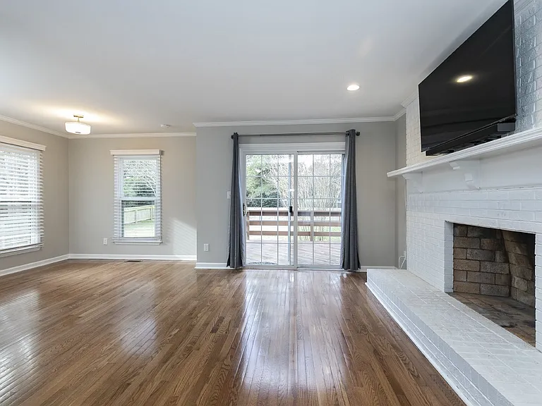 106 Allison Way #A — Photo 7