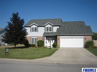 7404 Bent Willow Dr, Fort Wayne, IN 46815