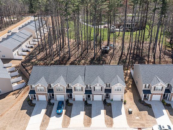2nd image of 2119 Lily Dr