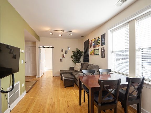 3rd image of 5150 N Avers Ave APT 3E