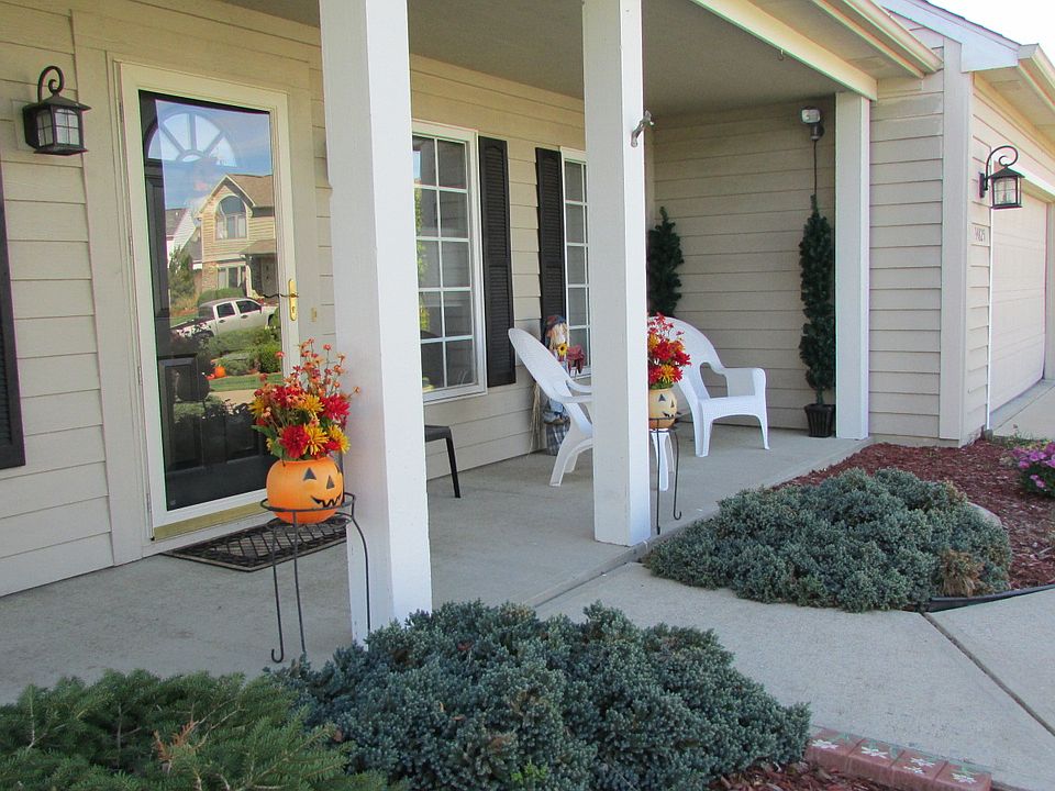 2nd image of 14825 Deerberry Ct