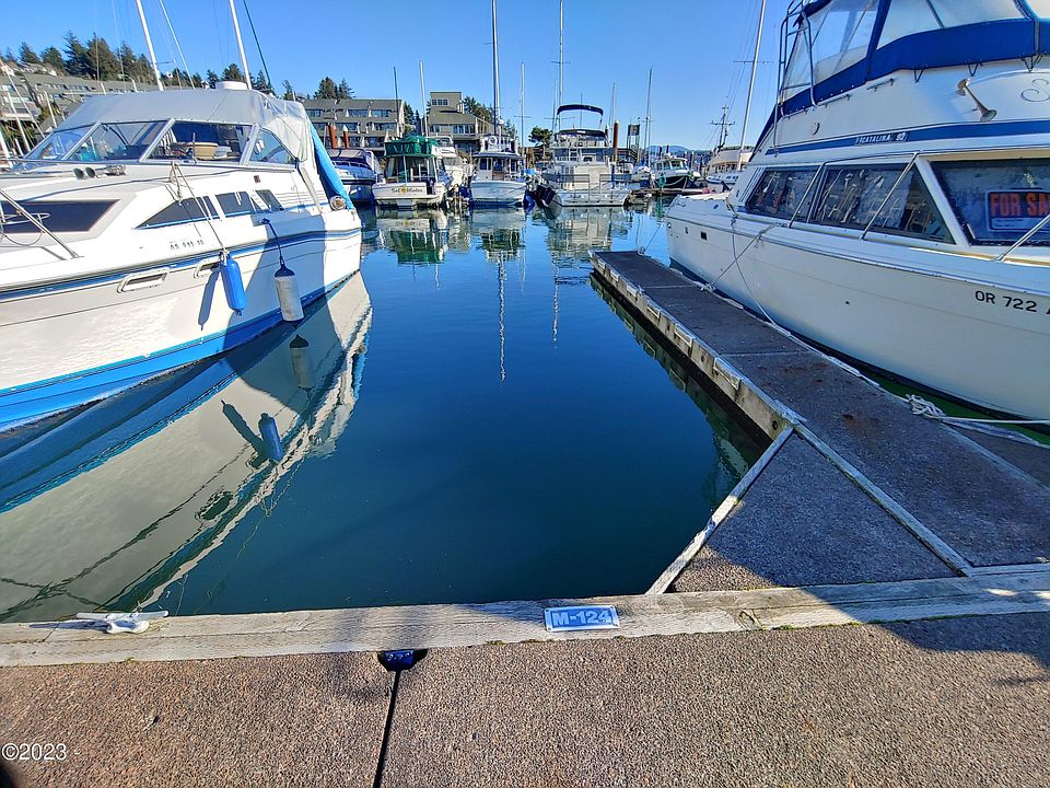 1st image of SE Bay Blvd