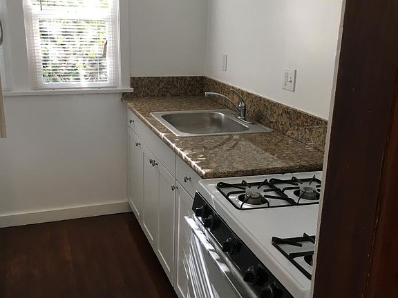 1010 E. Appleton - kitchen counter
