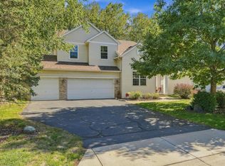 3291 N View Ln, Woodbury, MN 55125