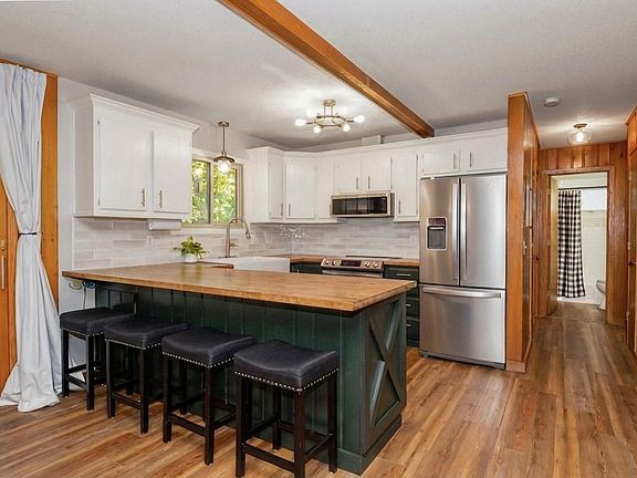 2nd image of 28933 Treasure Island Rd