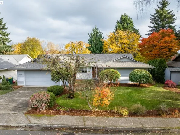 8760 SW Parkview Loop, Beaverton, OR 97008