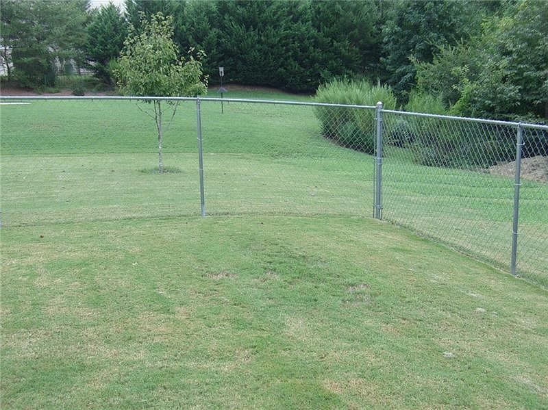 2nd image of 3523 Cameron Dr