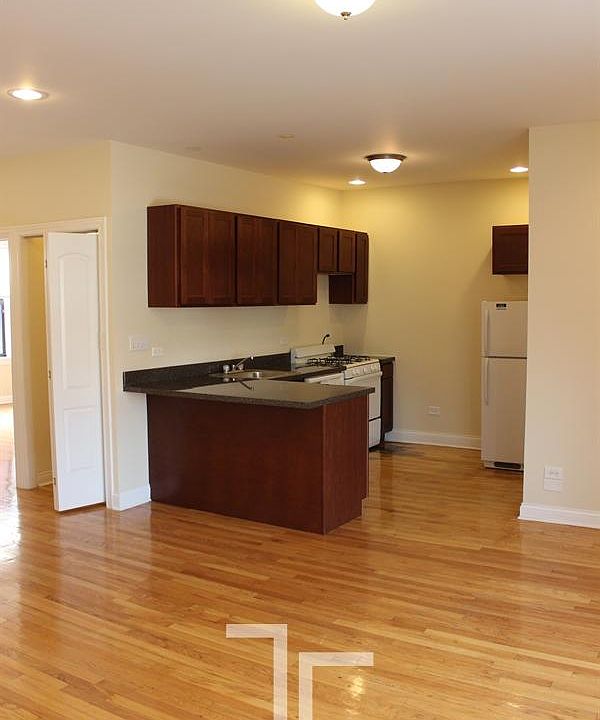 1st image of 3935-3 N Janssen Ave #3W