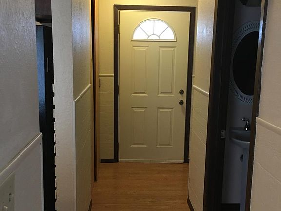 5th image of 604 E Portland Dr
