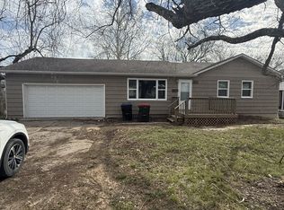 732 E Culton St, Warrensburg, MO 64093