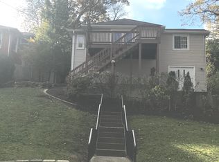 28629 W Ravine Dr, Barrington, IL 60010