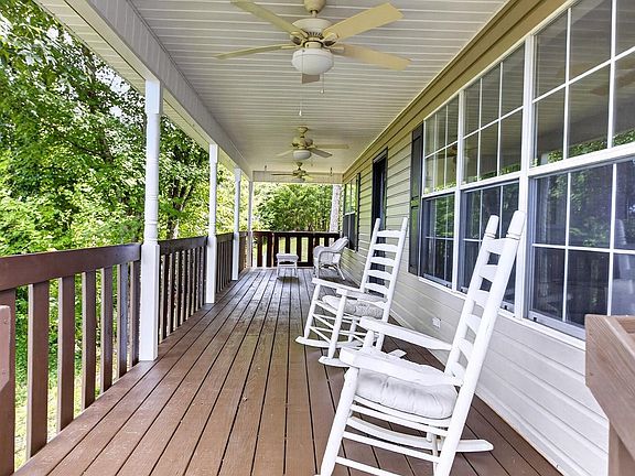 3rd image of 507 Copperhead Rd