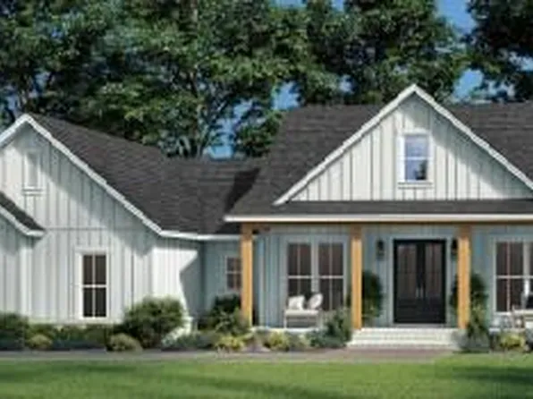 55 Bay Meadows Dr, Carriere, MS 39426
