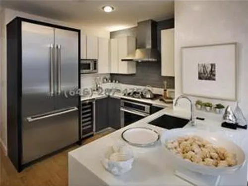 247 W 46th St Photo 1