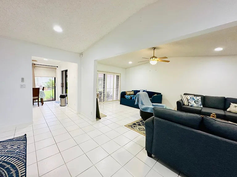 5077 Forsythia St — Photo 4