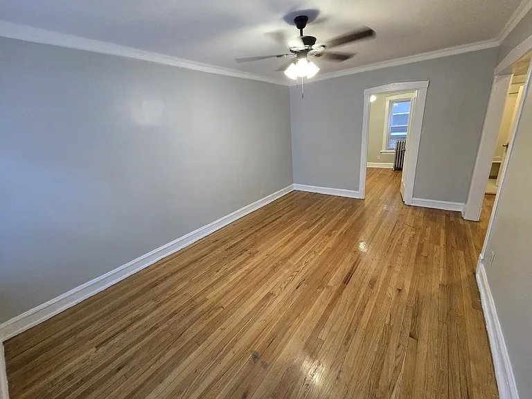4826 N Avers Ave #2E — Photo 7