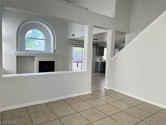4th image of 8275 Cedar Leaf Dr