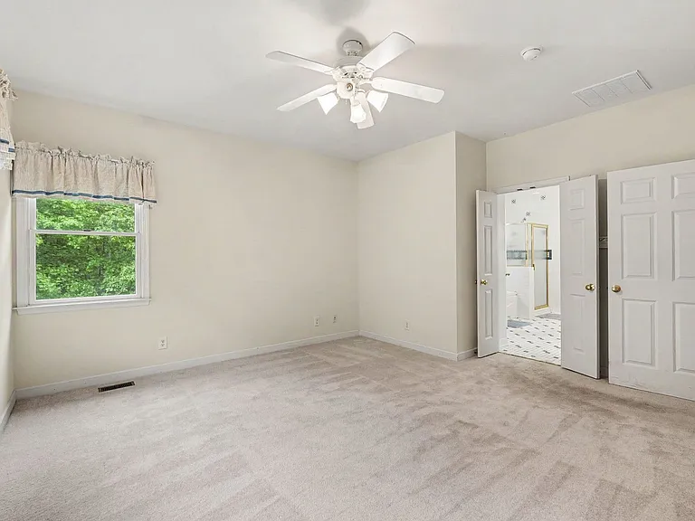 10 Piper Pl — Photo 20