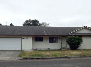 2550 Pine St, North Bend, OR