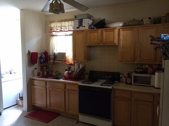 4th image of 1246 N Lockwood Ave